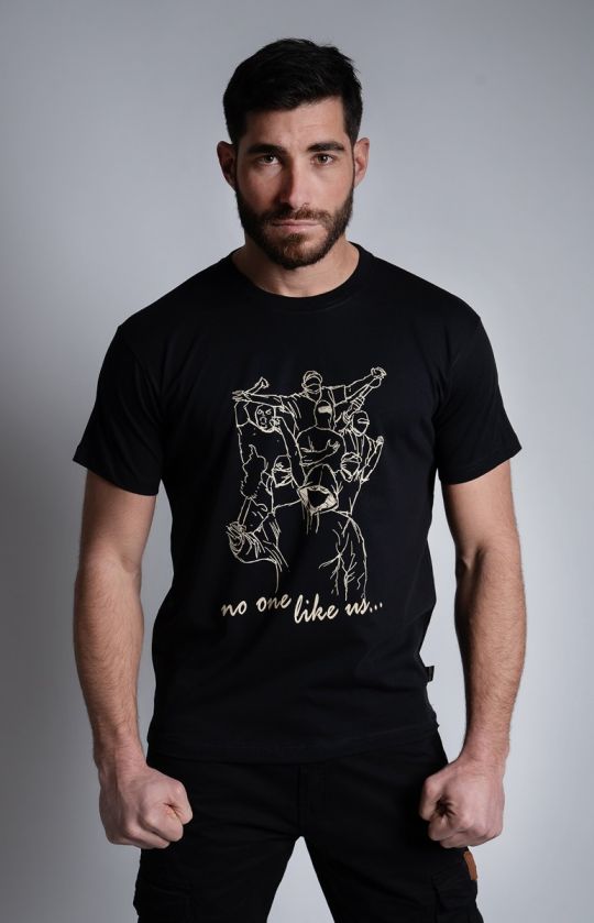T-shirt "No One Like Us" Black