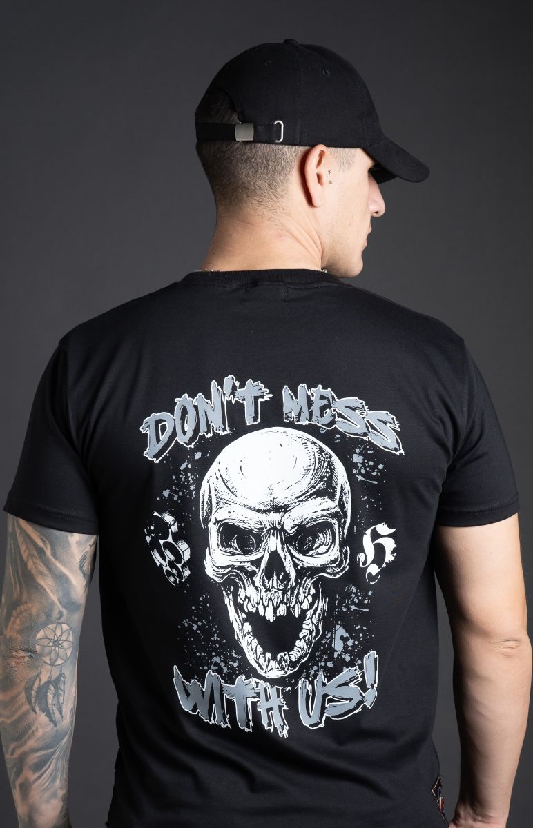 T-shirt "DON'T MESS WITH US" Black