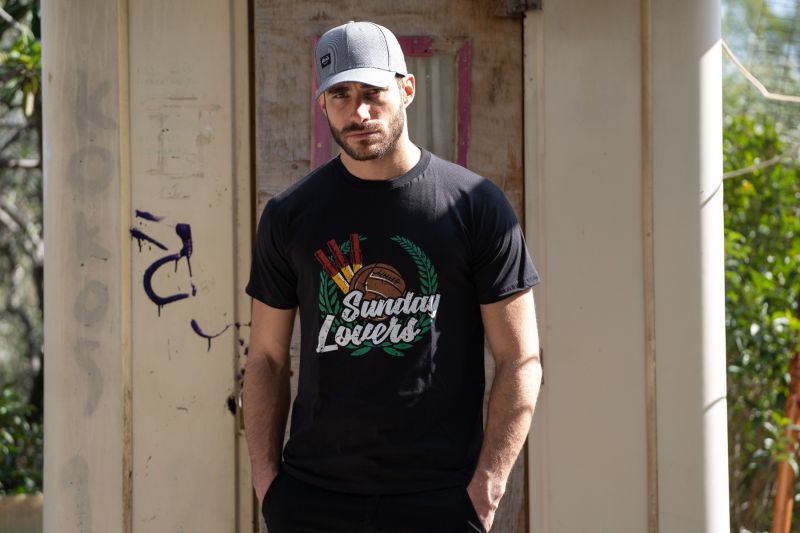 T-shirt "Sunday Lovers" Black