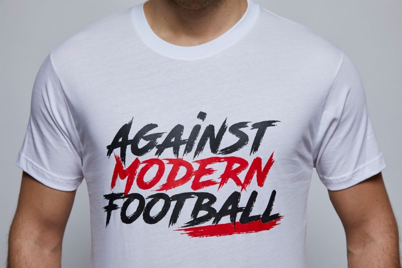 T-shirt "Against Modern Football" White